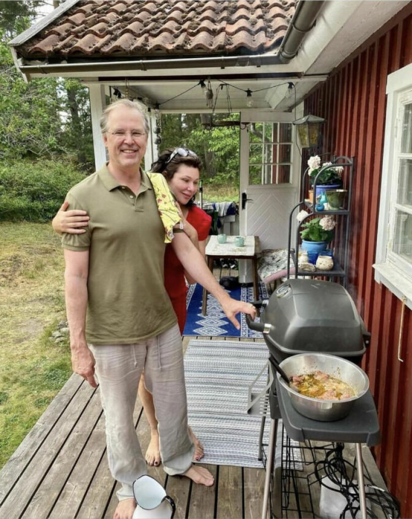 Dominika och Anders på grillkväll slutet av juli. Foto: Privat