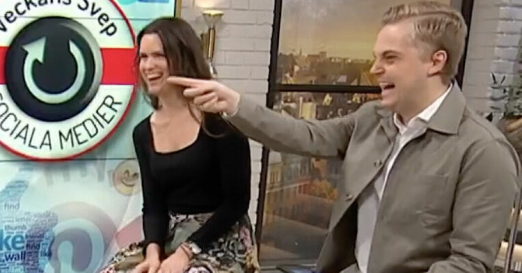 Felsägningen togs emot väl och det blev fnissig stämning i studion! Foto: Skärmdump TV4 Rasmus var mycket road av Marias felsägning!