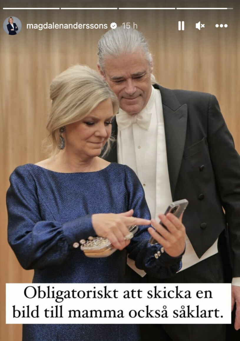 Magdalenas kära mamma fick se politikerns klänning före alla andra. Magdalena Andersson
