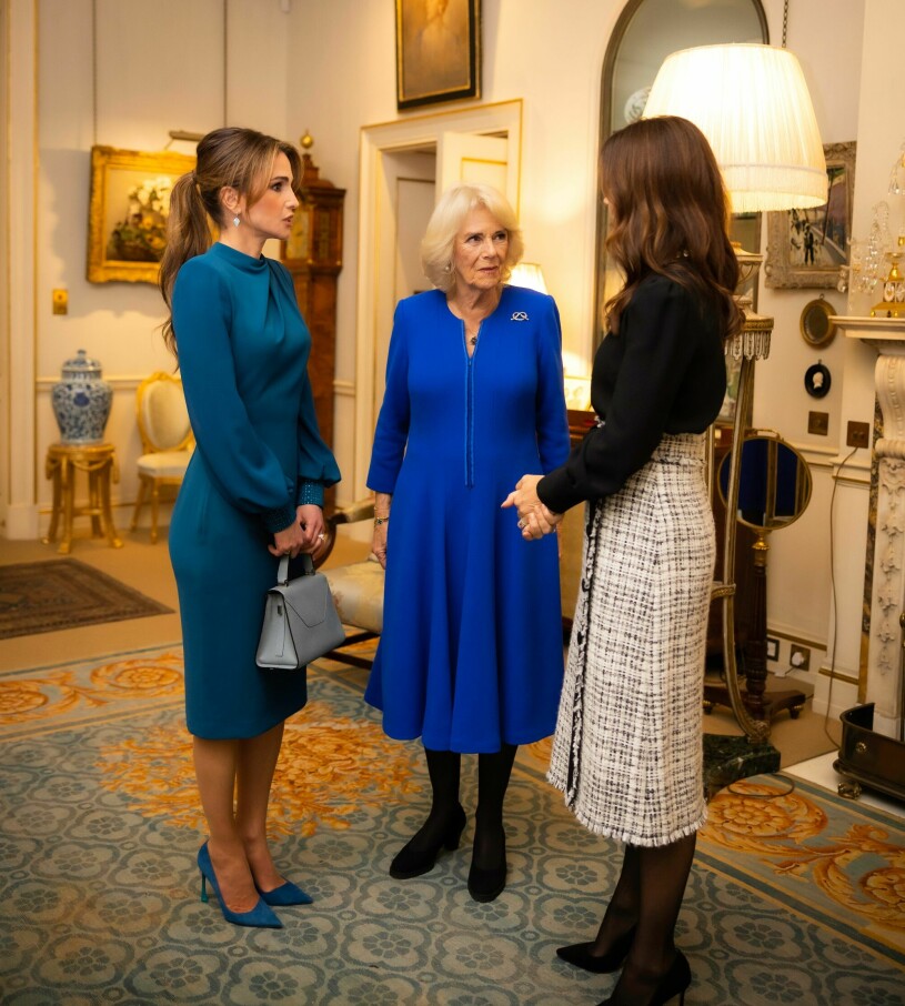 Kronprinsessan Mary och drottning Rania hemma hos drottning Camilla i Clarence House i London