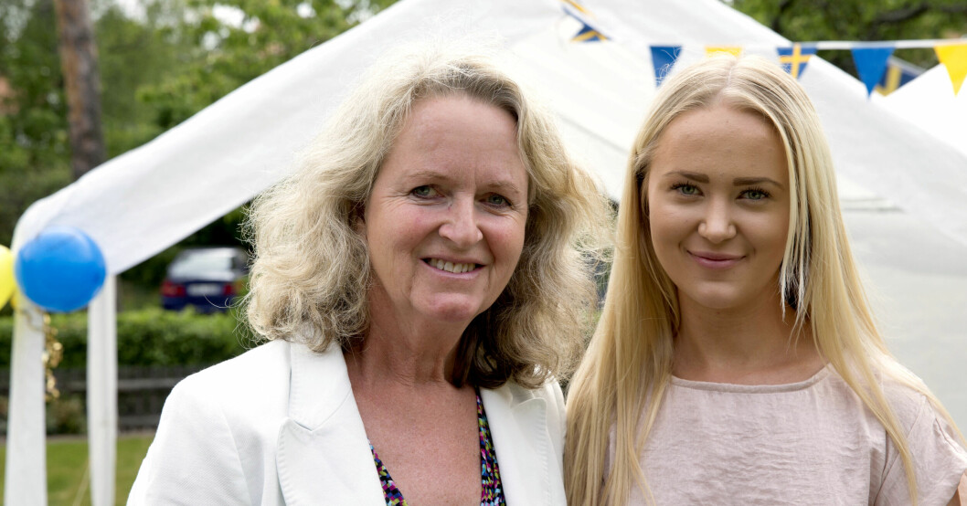 Två generationer kungliga barnflickor – Åse och Louise Blomqvist.