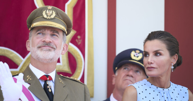 Tidigare idag befann sig kungaparet på en militärparad i Spanien.