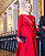 Kronprinsessan Mette-Marit i en röd aftonklänning vid Stortingsmiddagen 2022