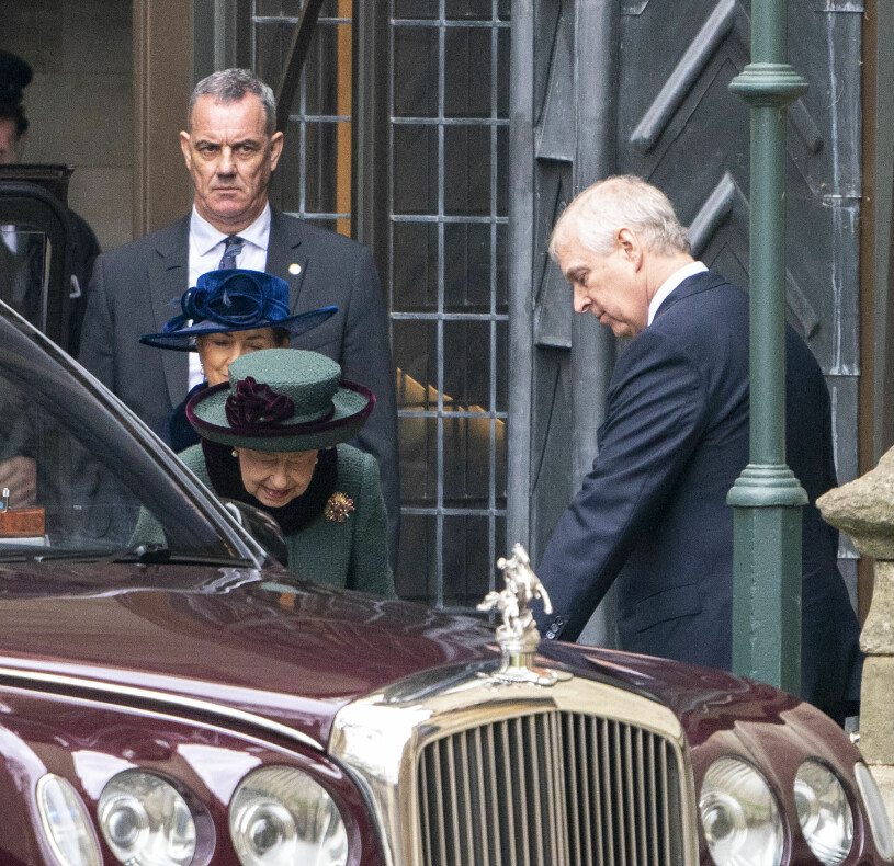 Drottning Elizabeth vid Bentleyn.