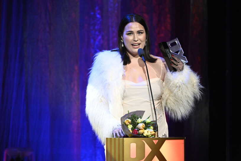 Molly Hammar fick ta emot pris för "Årets låt"! Molly Hammar tilldelas priset Årets Låt för "Ingen annan rör mig som du" under QX-galan på Cirkus i Stockholm under måndagen.
