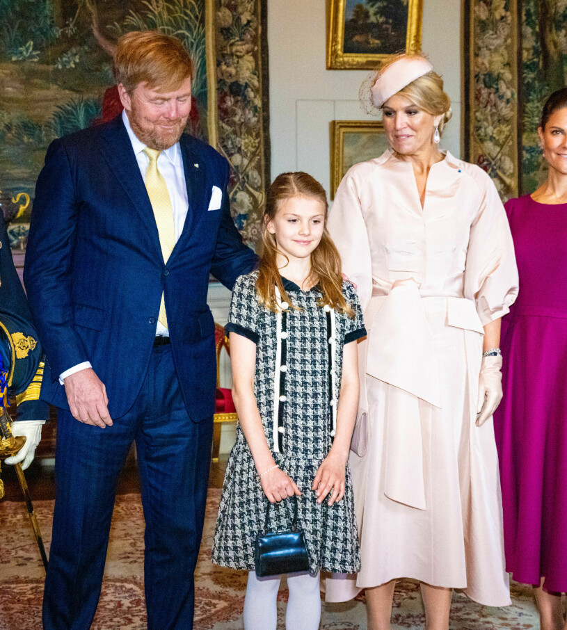 ”Nej men Estelle, du ska ju stå här!” sa Willem-Alexander.