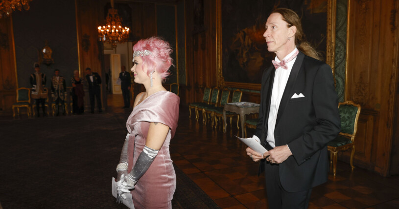 Melinda Jacobs och Martin "E-Type" Eriksson var två av gästerna på kungens Sverigemiddag på Stockholms slott i april. Melinda Jacobs och Martin Eriksson