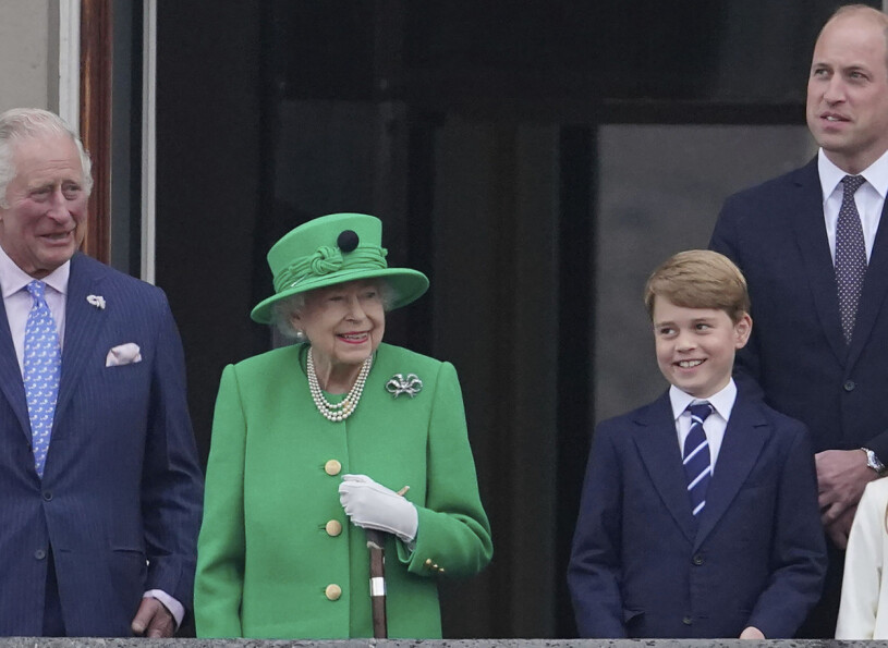 Drottning Elizabeth löser bandets stimpengar! Drottning Elizabeth