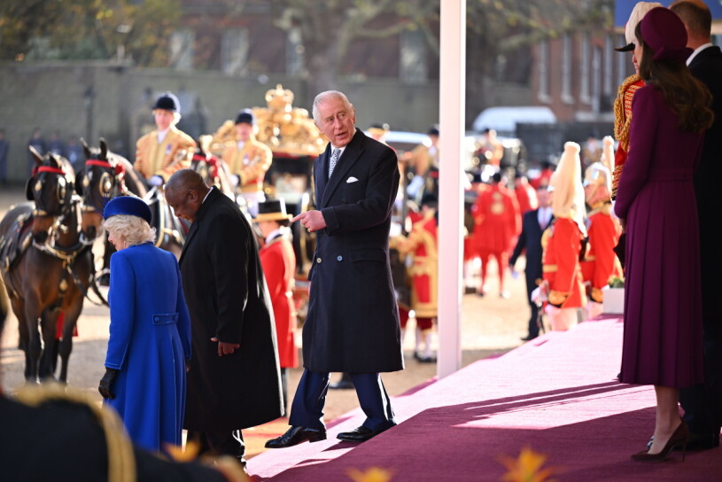 Kung Charles tar emot Sydafrikas president som är på statsbesök i London