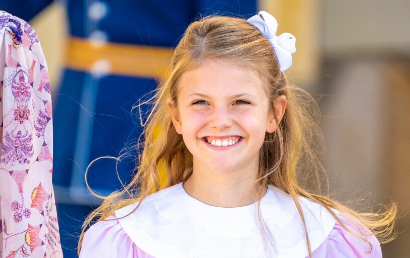 Prinsessan Estelle på minsta kusinens dop. Prinsessan Estelle