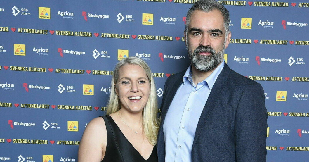 Carina Bergfeldt och maken Jesper Zølck på Svenska Hjältar-galan, Cirkus i Stockholm, 2021