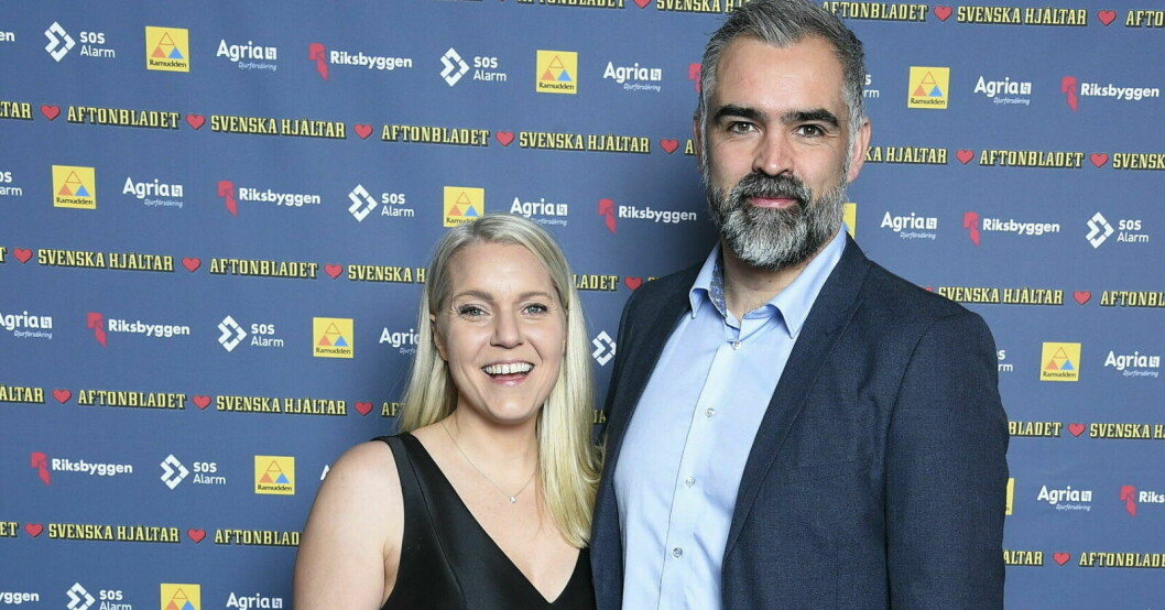 Idag är Carina och Jesper gifta och har en son! Carina Bergfeldt och maken Jesper Zølck på Svenska Hjältar-galan, Cirkus i Stockholm, 2021