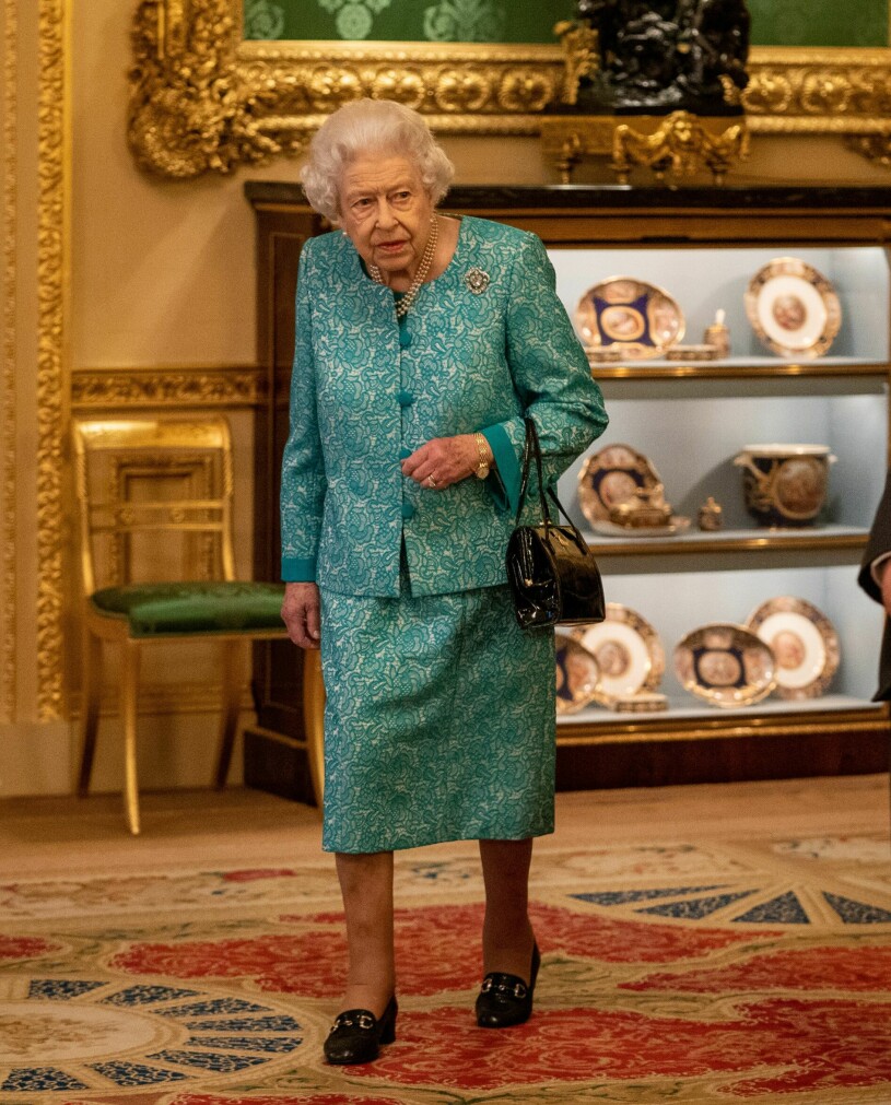 Dagen efter att den här bilden togs lades drottning Elizabeth in på sjukhus i London. Drottning Elizabeth