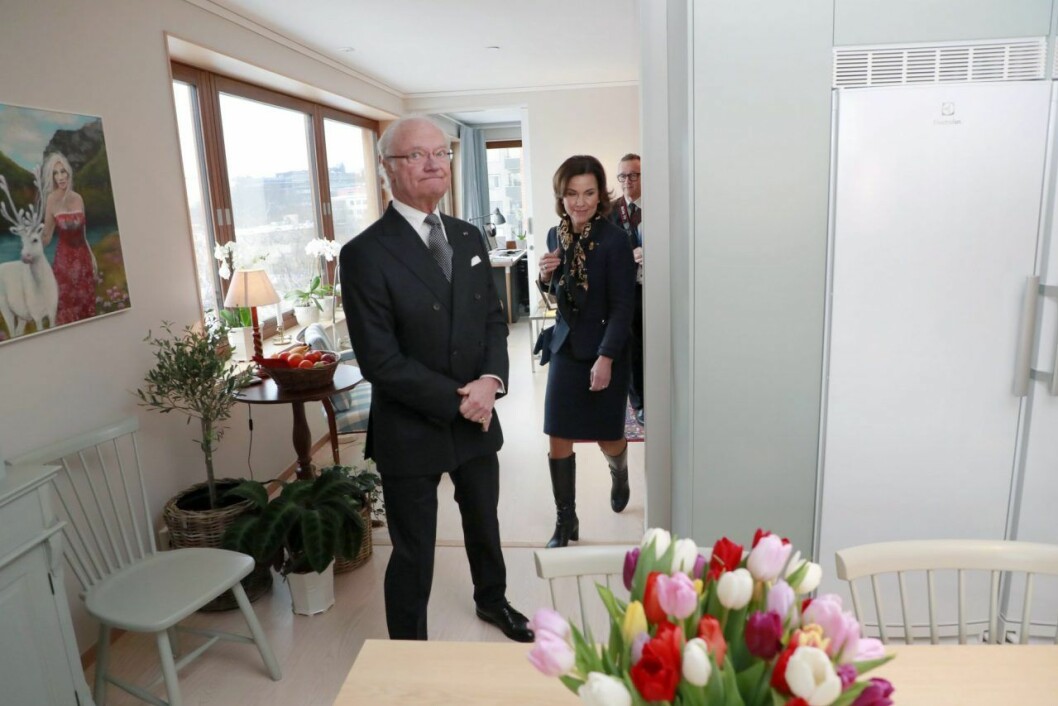 Margareta Thorgrens jobb är att verka i det dolda, att se till att kungen och kungafamiljens arbete syns hos det svenska folket. Hon förklarar att det är viktigt eftersom man då förstår det svenska statsskicket och betydelsen av monarkin. Här på statsbesök med kungen på Island 2008. Margareta Thorgren på kungligt uppdrag