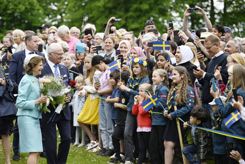 Alla ville önska kungen och drottningen en glad nationaldag!