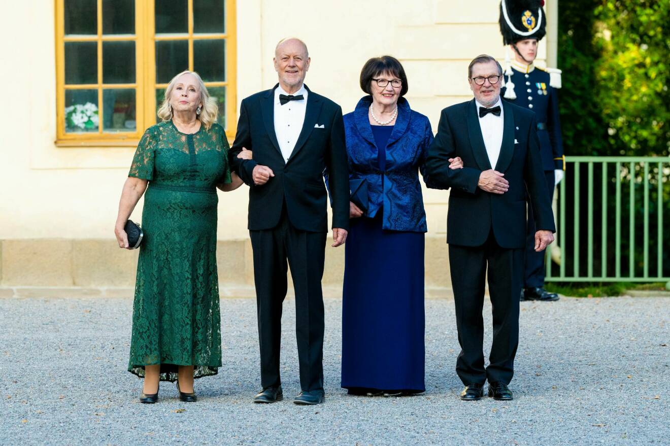 Marie Hellqvist, Erik Hellqvist, Ewa Westling och Erik Westling vid Drottningholm