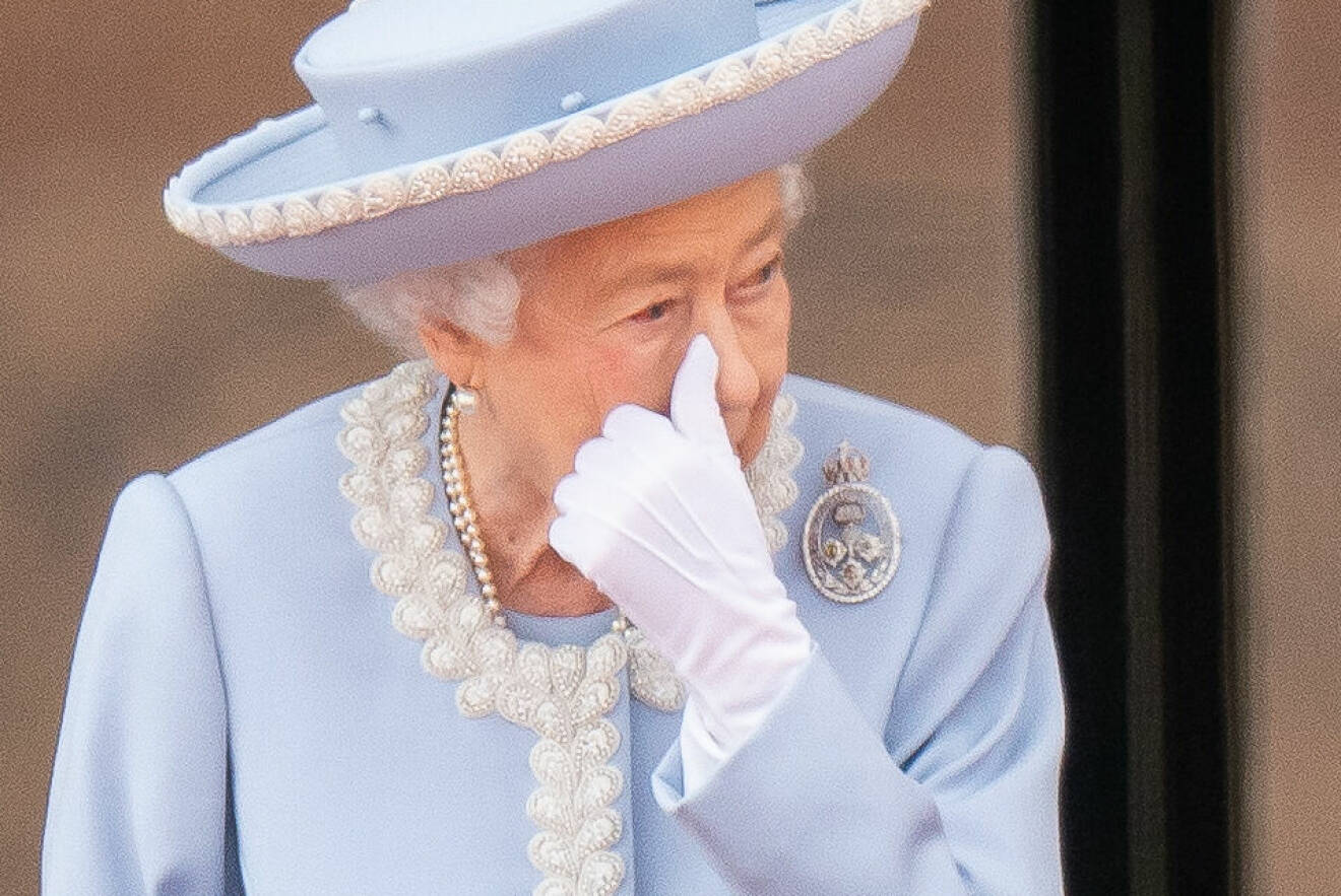 Drottning Elizabeths tårar under firandet av hennes 70 år på tronen