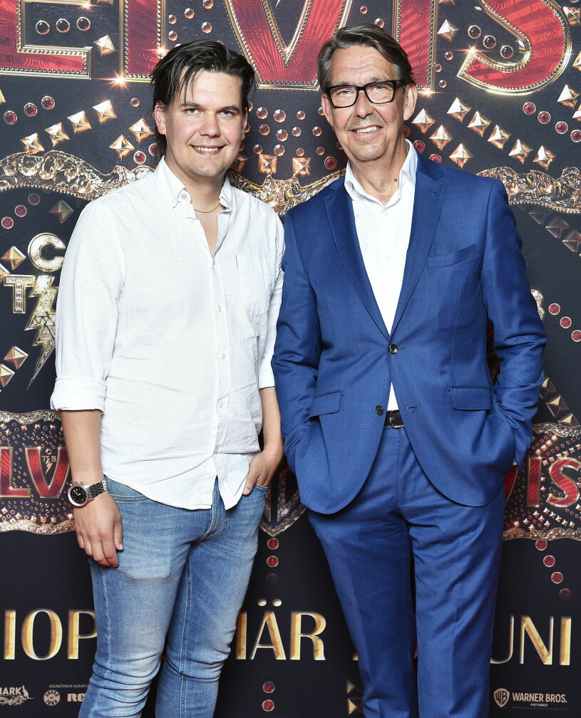 Hasse och äldsta sonen Max. Hasse Aro och sonen Max Aro på premiären av filmen "Elvis" på biograf Rigoletto 2022