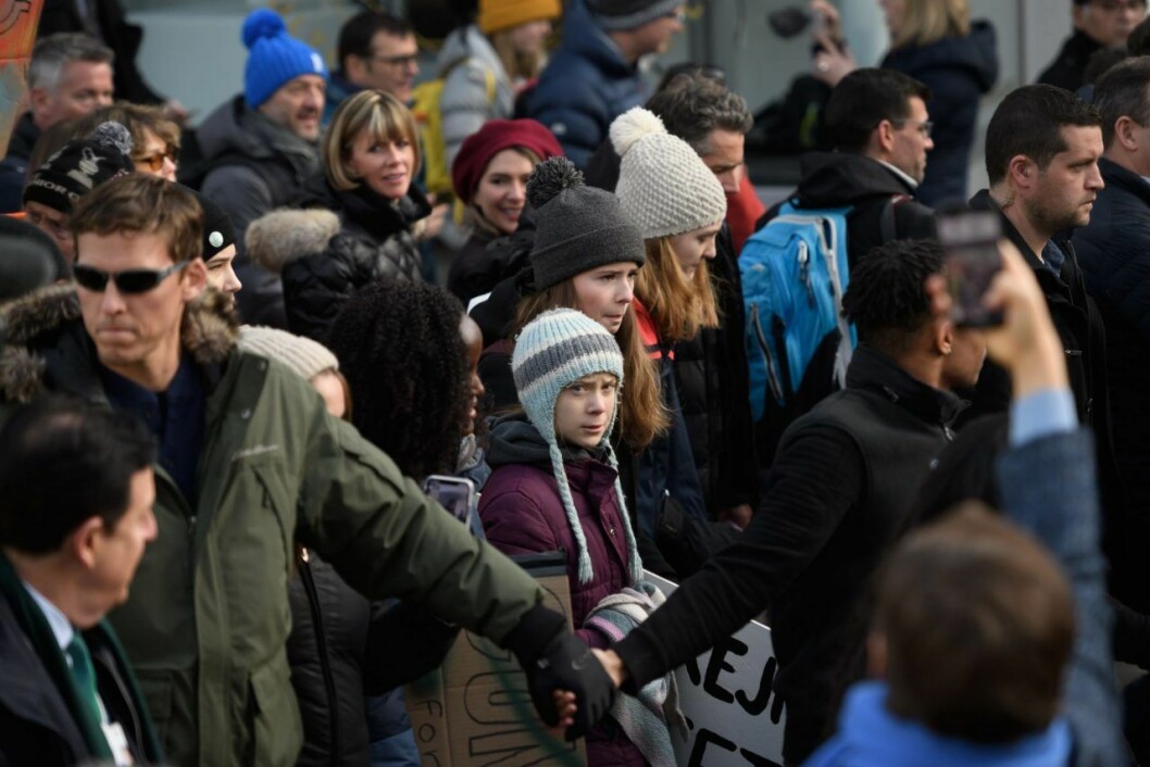 Greta Thunberg ledde även en protestmarsch i Davos. Greta Thunberg ledde även en protestmarsch i Davos.