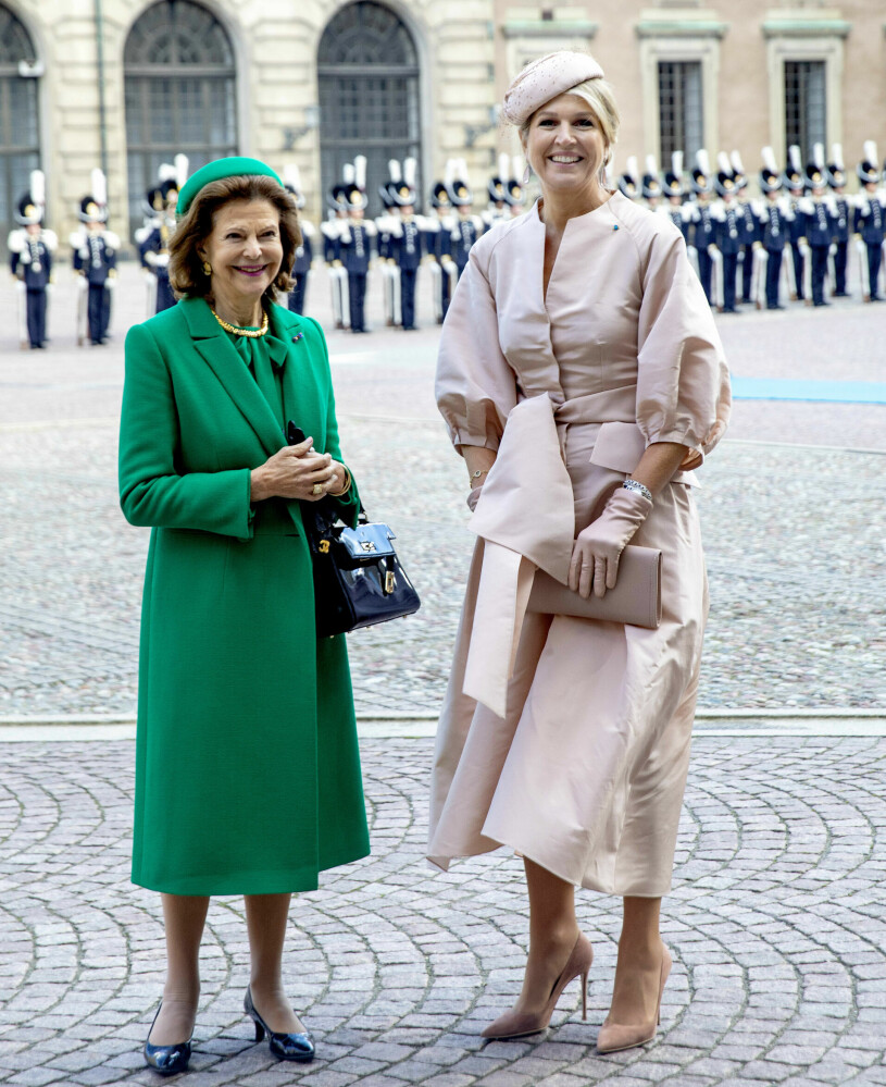 Statsbesök från Nederländerna med drottning Silvia i grönt och drottning Máxima i puderrosa
