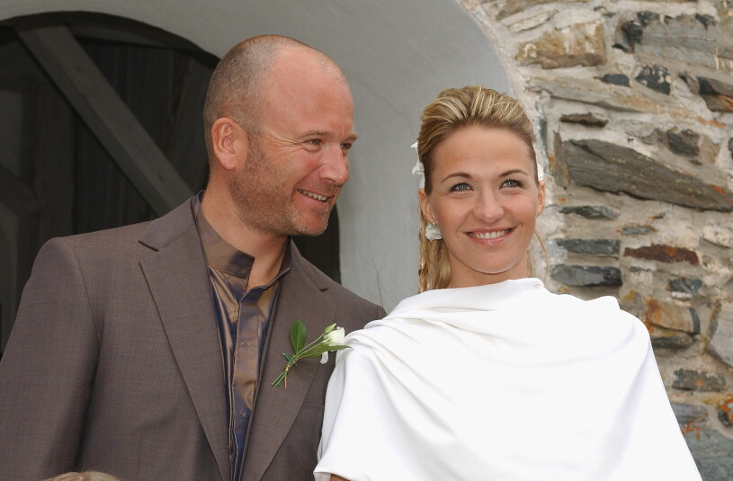Hans och Kristin gifte sig i Åre Gamla Kyrka 2003. Kristin Kaspersen och Hans Fahlén bröllop i Åre Gamla Kyrka 2003