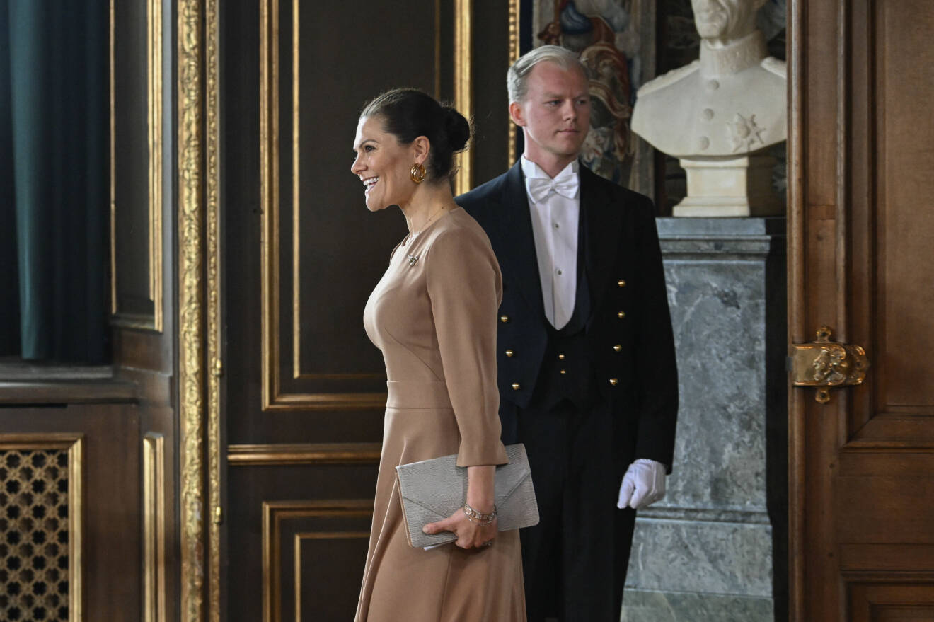 Kronprinsessan Victoria vid skifteskonseljen på slottet 2022