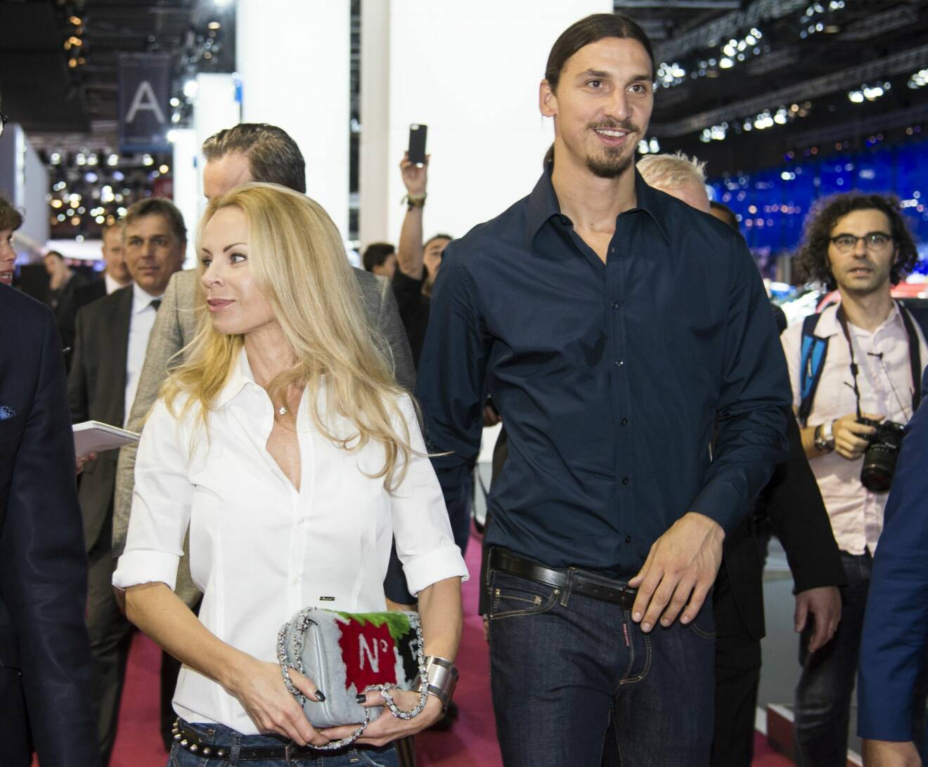 Zlatan Ibrahimovic och Helena Seger vid bilmässan i Paris på torsdagen.