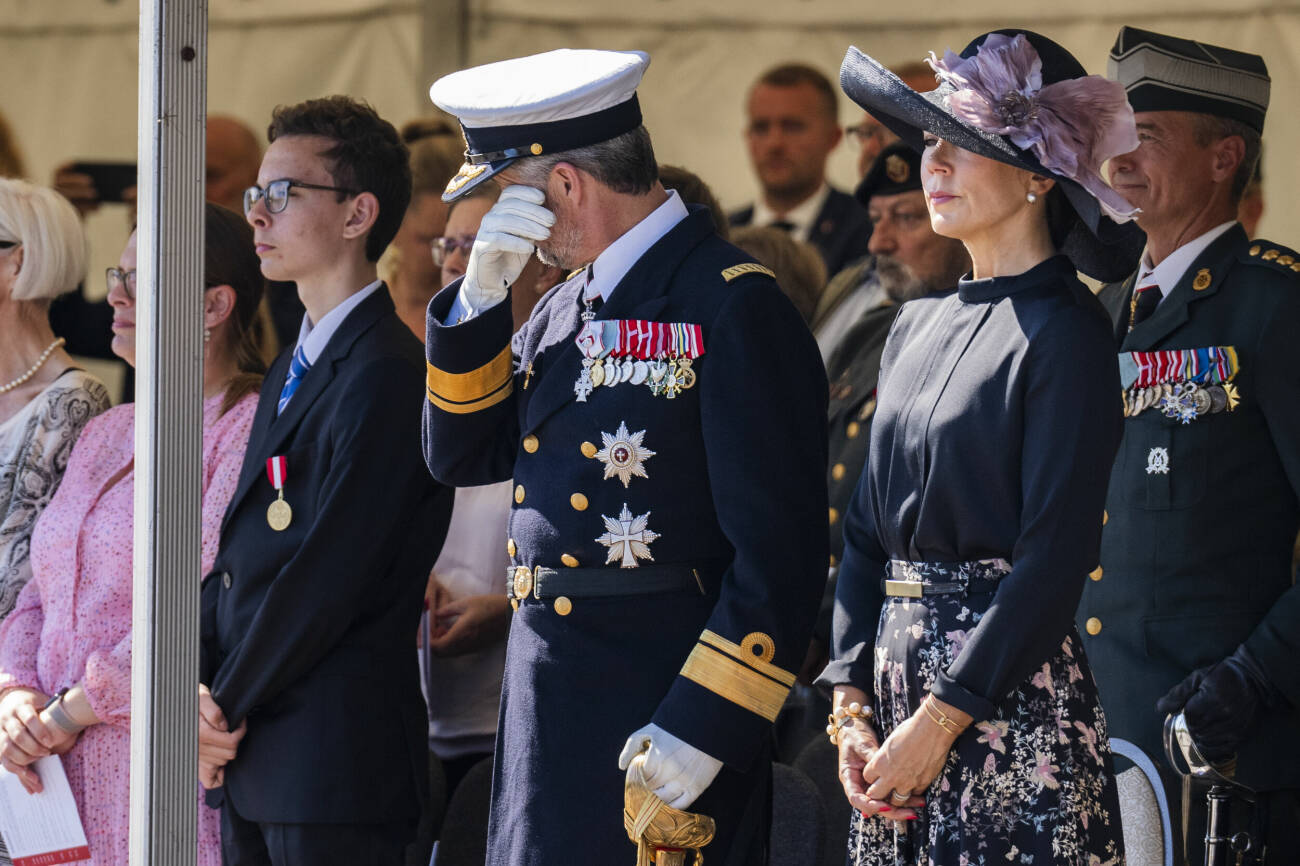 Kronprins Frederiks tårar vid Flagdag for Danmarks udsendte 2023