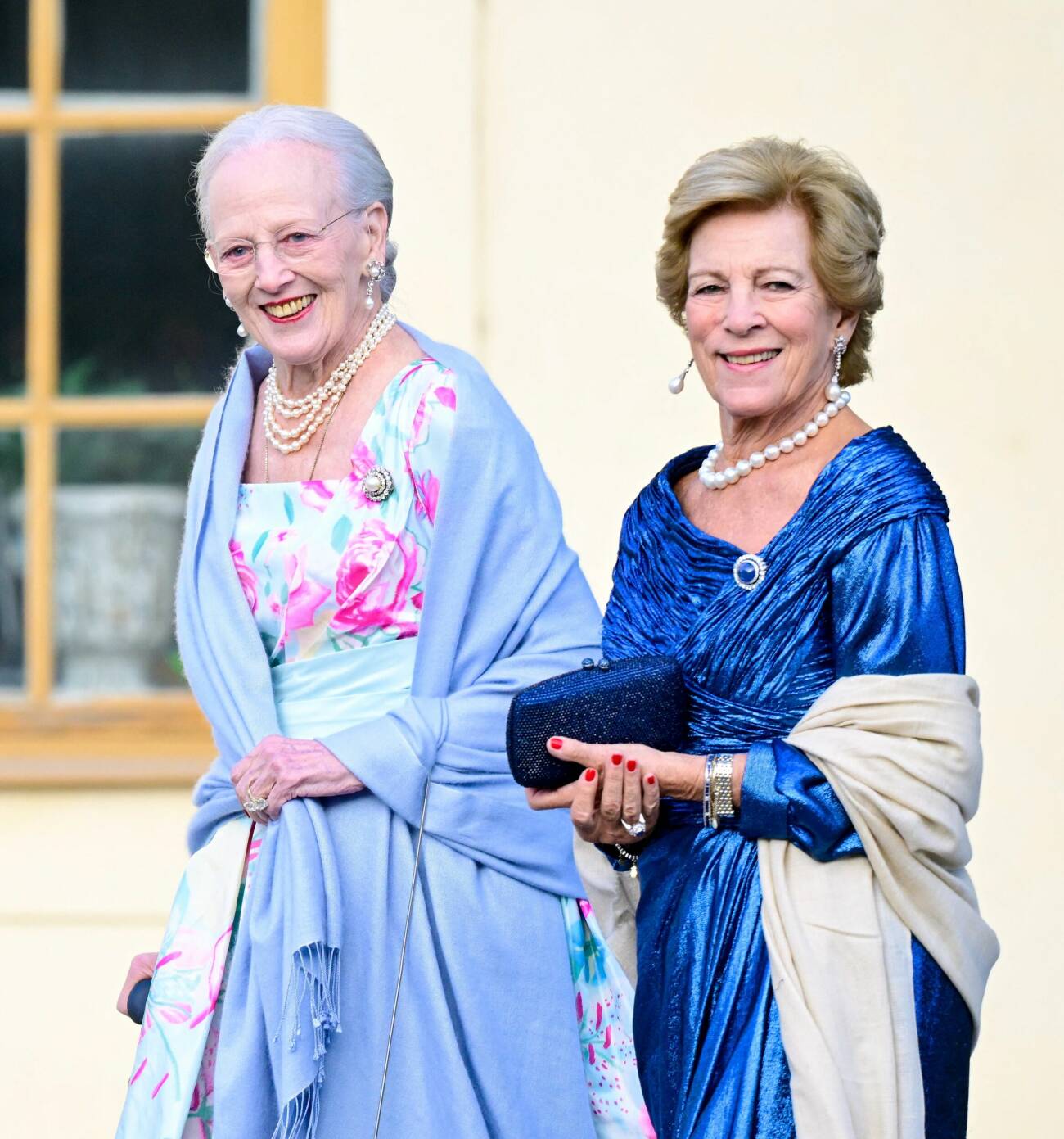Drottning Margrethe och drottning Anne-Marie på kungens konsert på Drottningholm