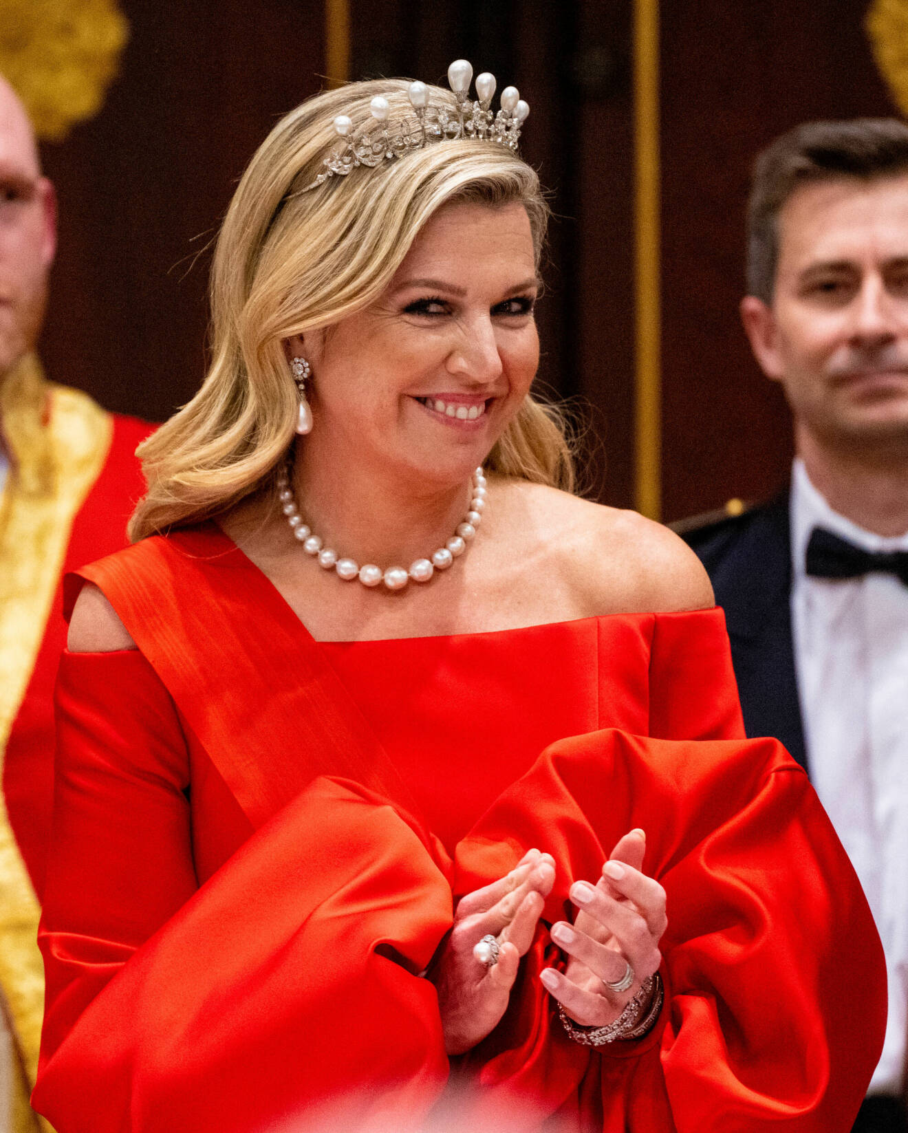 Drottning Máxima på galamiddag i röd klänning från Claes Iversen 2023