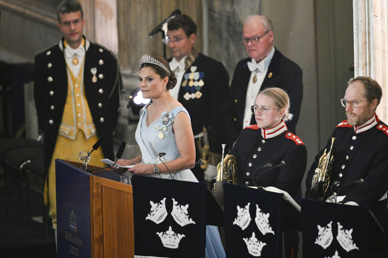 Kronprinsessan Victoria håller tal till sin pappa kungen jubileumsbanketten i Rikssalen på Stockholms slott med anledning av kung Carl XVI Gustafs 50-årsjubileum på tronen.