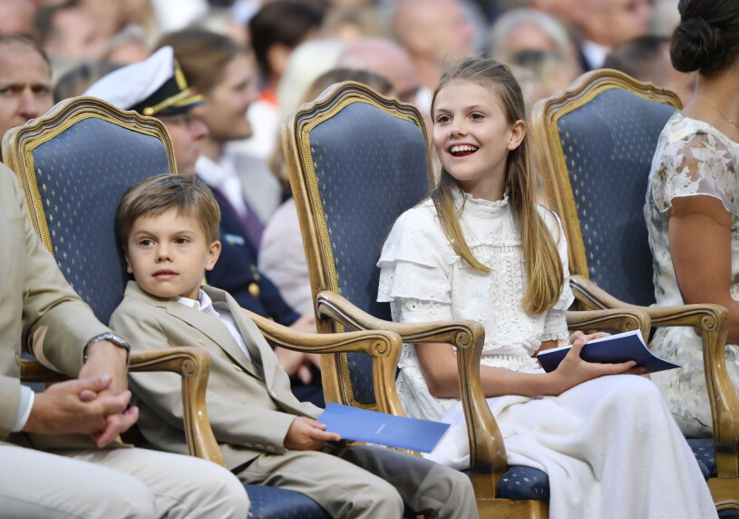 Nu kommer Oscar gå på samma skola som storasyster Estelle! Prins Oscar, prinsessan Estelle vid firandet av kronprinsessan Victorias födelsedag på Borgholms slottsruin på Öland