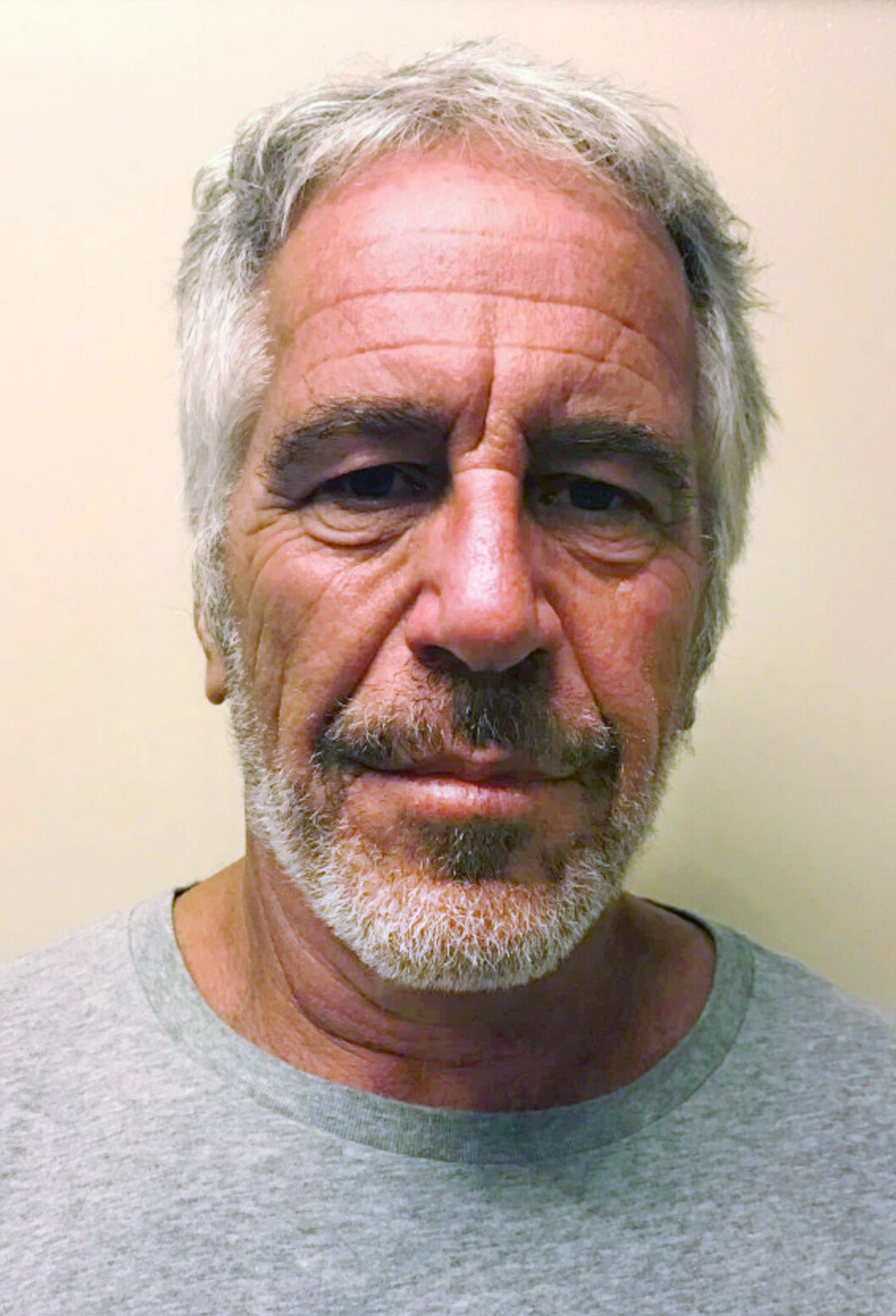 Nu framlidne Jeffrey Epstein. Nu framlidne Jeffrey Epstein.