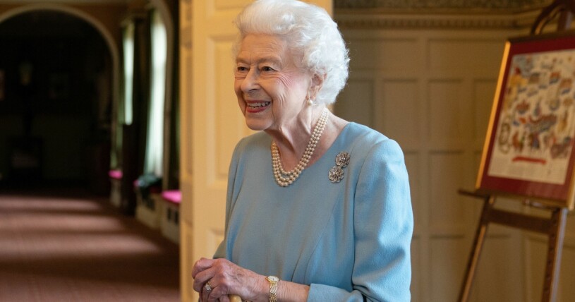 Såhär pigg såg drottningen ut på lördagen! Drottning Elizabeth 5 februari 2022