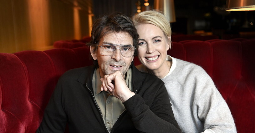 För några år sedan var den mest googlade "Hur-frågan" i Sverige: "Hur lång är Jenny Strömstedt?". Svensk Damtidning har svaret. Även gällande maken Niklas längd.
