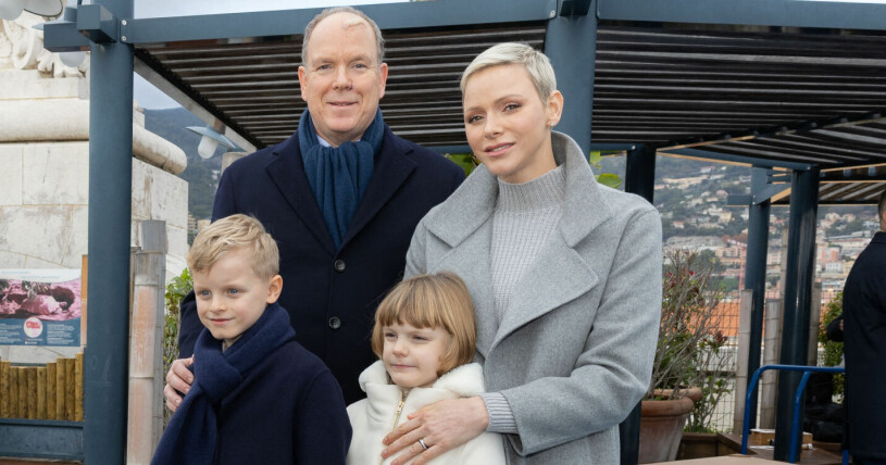 Prins Jacques och prinsessan Gabriella har ärvt olika kungliga titlar. Furst Albert, furstinnan Charlene, prins Jacques och prinsessan Gabriella