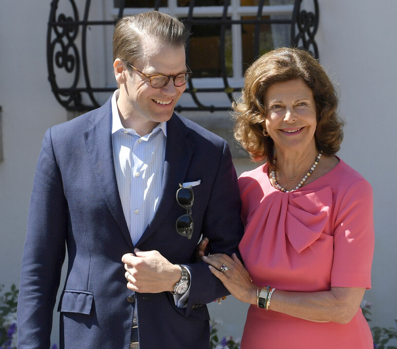 Silvia och Daniel har en nära relation.