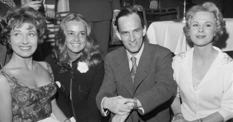 På filmfestival i Paris, 1959. Från vänster har vi Gunnel Lindblom, Jeanne Moreau, Ingemar Bergman och Bibi Andersson. Gunnel lindblom ingemar bergman