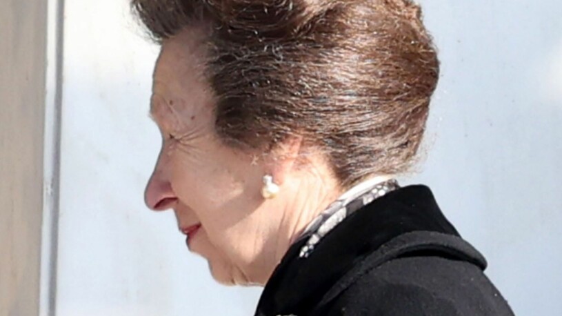 Prinsessan Christina återförenad med sin tärnkollega prinsessa Anne – nästan 60 år senare. Prinsessan Anne på kung Konstantins begravning