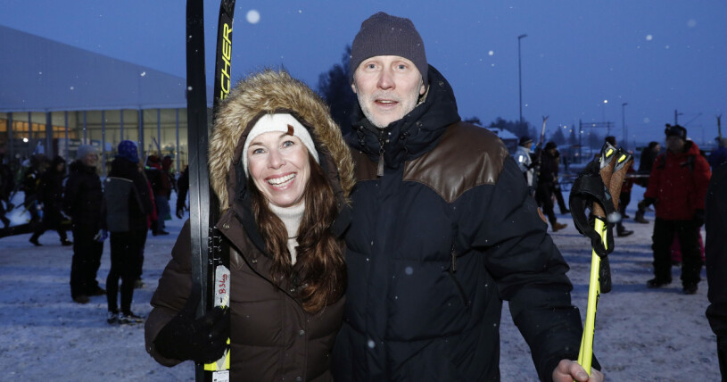 Magdalena och maken Henrik. Magdalena Forsberg och maken Henrik Forsberg