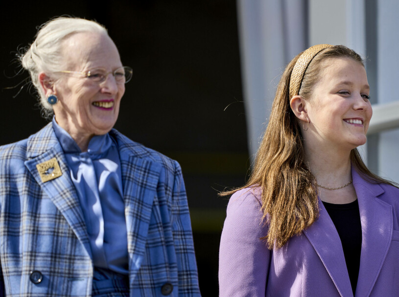 Margrethe och Isabella. Ser du likheten? Drottning Margrethe med sitt barnbarn prinsessan Isabella
