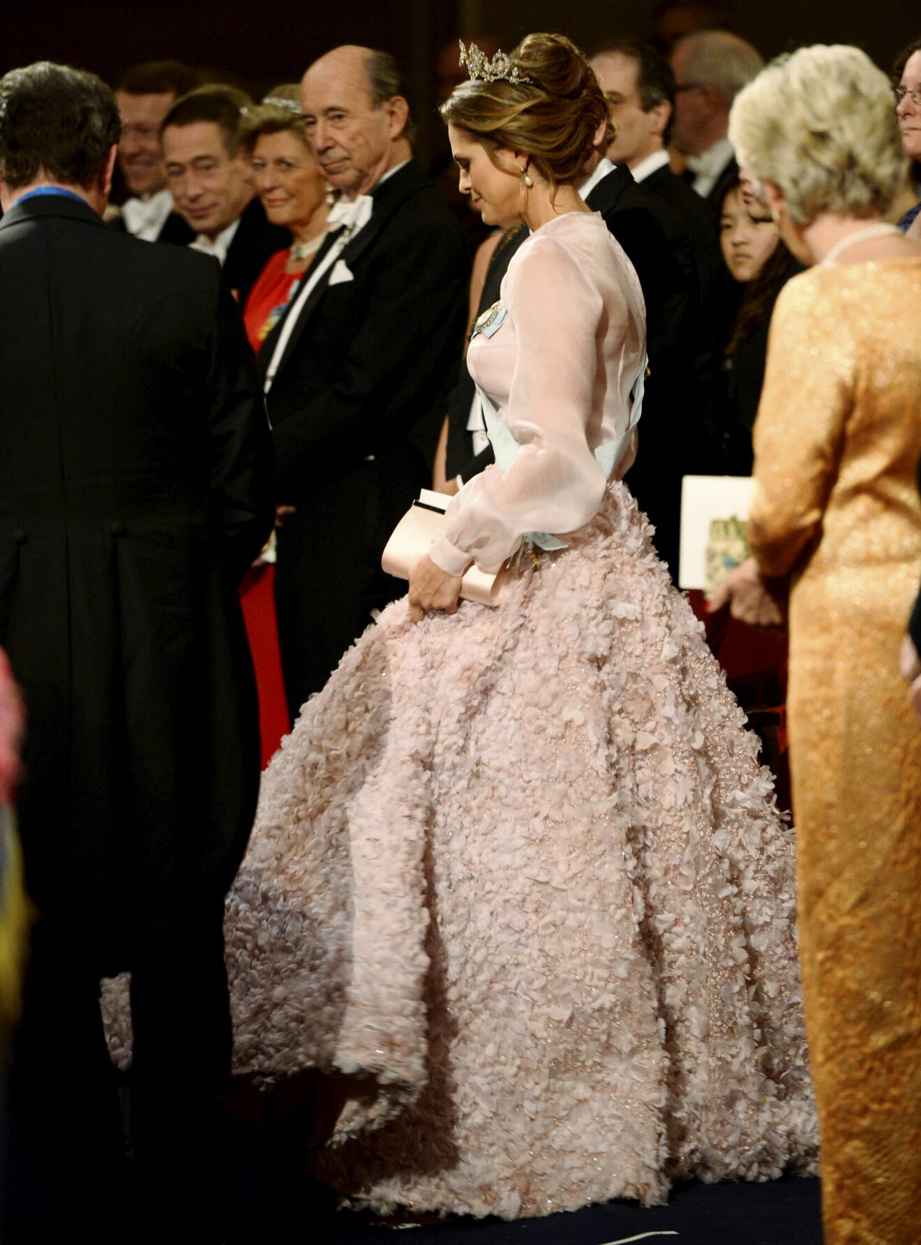 Prinsessan Madeleine på Nobel 2016 i klänning från Fadi el Khoury