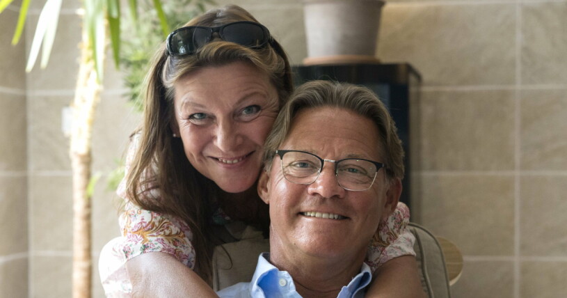 Lotta Engberg och Mikael Sandström är sambor i en villa utanför Göteborg. Lotta Engberg och Mikael Sandström