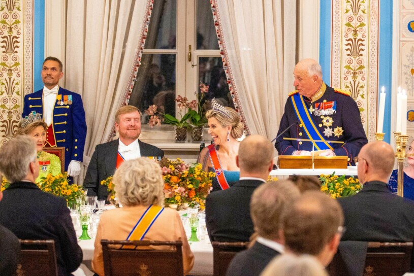 Kung Haralds tal till Máxima och Willem-Alexander. Kung Harald Drottning Máxima Kung Willem-Alexander