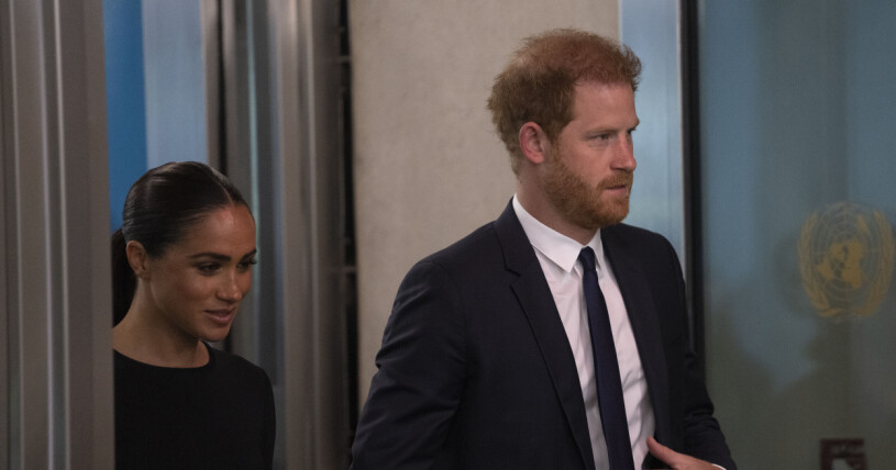 Harry och Meghan syns inte på kungafamiljens nya familjebild. Meghan och Harry