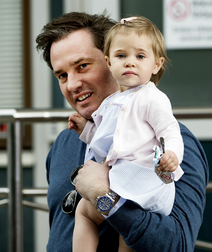 Prinsessan Leonore. Prinsessan Leonore med sin pappa Chris O’Neill 2015