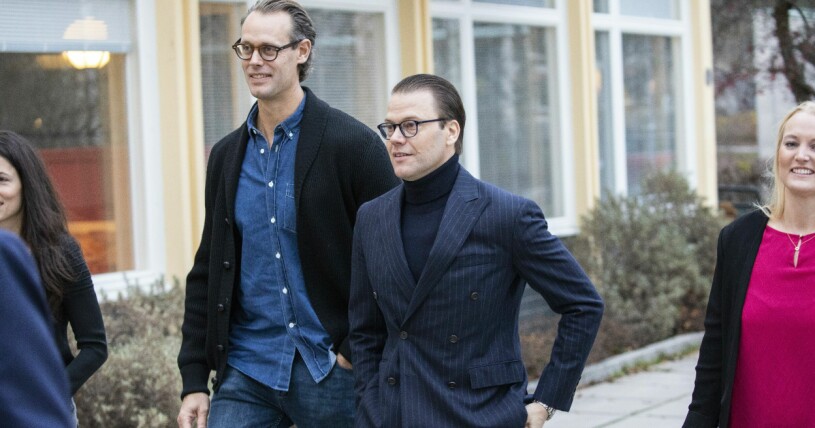 Jacob är en nära vän till Daniel och Victoria. Jacob de Geer och prins Daniel