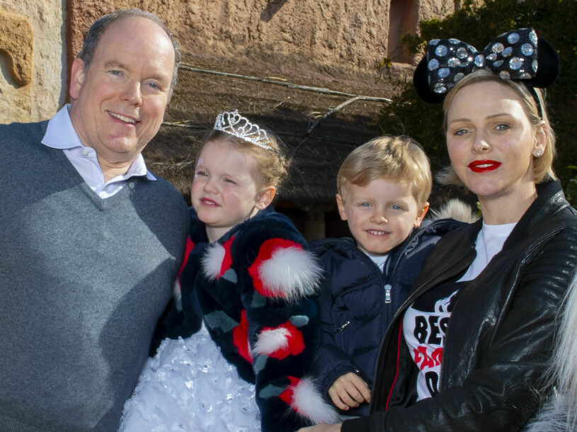 Förra gången furstefamiljen var på Disneyland var 2019, och då var alla med. Monacos furstefamilj på Disneyland Paris 2019