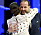 Kronprinsessan Victoria kramar kronprins Haakon