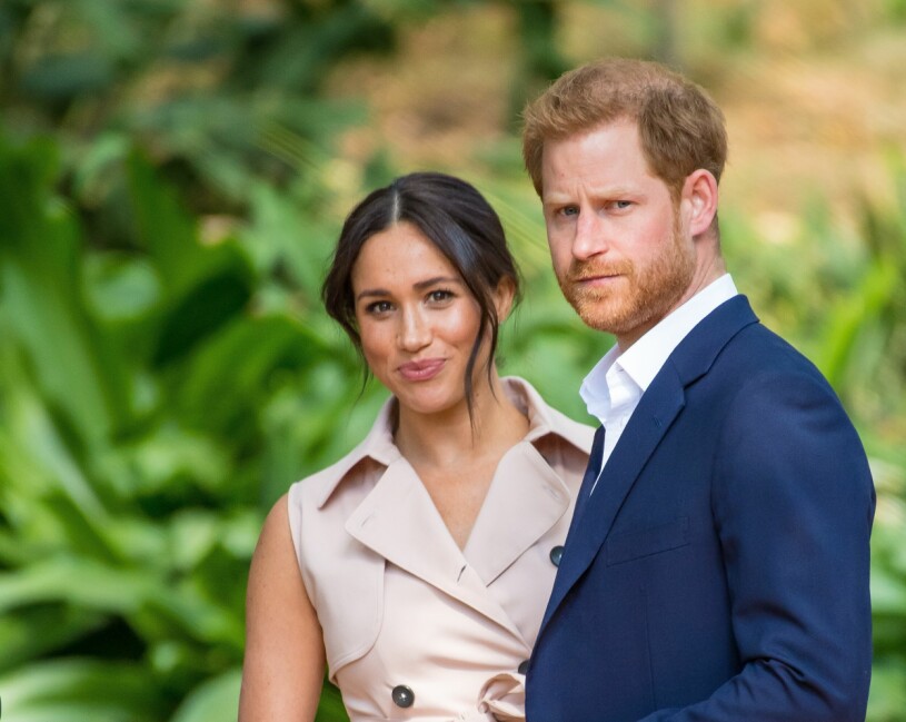 Brittiska kungahuset har inte velat kommentera serien om prinsparet. Harry & Meghan